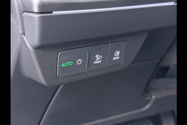 Audi Q4 e-tron 40 Launch Edition Advanced 82kWh Trekhaak Sportstoelen+Verwarmd Apple Carplay Android Auto Navi Ecc Pdc Elek.Achterklep Matrix Led Cruise Control Lmv 19" Isofix DAB 1.000KG Trekgewicht 1e Eigenaar Origineel Nederlandse Auto