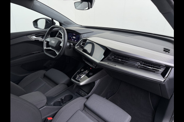Audi Q4 e-tron 40 Launch Edition Advanced 82kWh Trekhaak Sportstoelen+Verwarmd Apple Carplay Android Auto Navi Ecc Pdc Elek.Achterklep Matrix Led Cruise Control Lmv 19" Isofix DAB 1.000KG Trekgewicht 1e Eigenaar Origineel Nederlandse Auto
