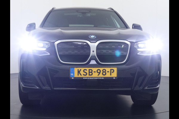 BMW iX3 High Executive 80 kWh M Sport | SOH 100% | Harman/Kardon | Panorama | Memory Seats | 360° Camera | Head-Up Display | Adaptive Cruise | Leder | Stoelverwarming | All-in incl. 12 mnd BOVAG |