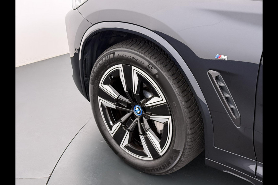 BMW iX3 High Executive 80 kWh M Sport | SOH 100% | Harman/Kardon | Panorama | Memory Seats | 360° Camera | Head-Up Display | Adaptive Cruise | Leder | Stoelverwarming | All-in incl. 12 mnd BOVAG |