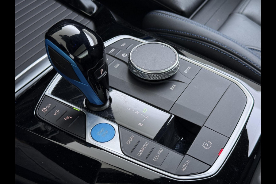 BMW iX3 High Executive 80 kWh M Sport | SOH 100% | Harman/Kardon | Panorama | Memory Seats | 360° Camera | Head-Up Display | Adaptive Cruise | Leder | Stoelverwarming | All-in incl. 12 mnd BOVAG |
