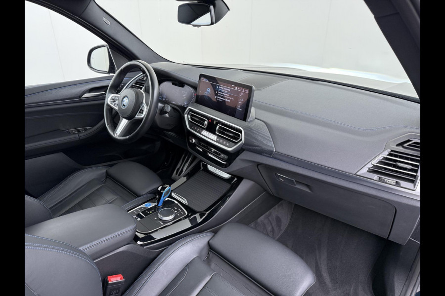 BMW iX3 High Executive 80 kWh M Sport | SOH 100% | Harman/Kardon | Panorama | Memory Seats | 360° Camera | Head-Up Display | Adaptive Cruise | Leder | Stoelverwarming | All-in incl. 12 mnd BOVAG |