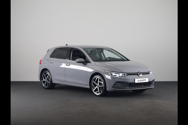 Volkswagen Golf 1.5 eTSI Style 150PK | Automaat (DSG) | Navigatie | Parkeersensoren | Led