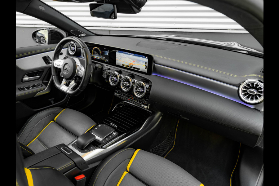Mercedes-Benz A-Klasse AMG 45 S 4MATIC+ - Pano - Schaalstoelen - Milltek Uitlaat - Distronic