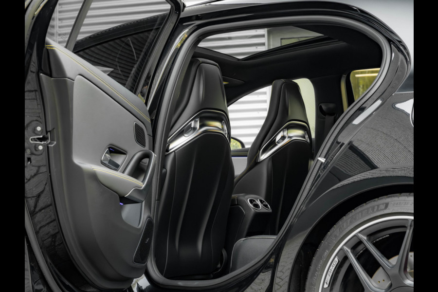 Mercedes-Benz A-Klasse AMG 45 S 4MATIC+ - Pano - Schaalstoelen - Milltek Uitlaat - Distronic