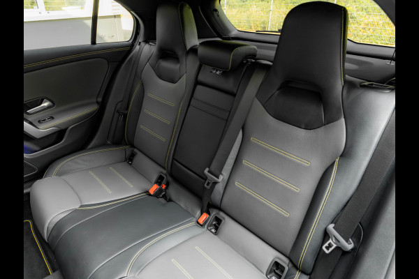 Mercedes-Benz A-Klasse AMG 45 S 4MATIC+ - Pano - Schaalstoelen - Milltek Uitlaat - Distronic
