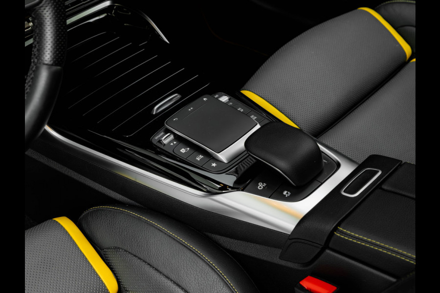 Mercedes-Benz A-Klasse AMG 45 S 4MATIC+ - Pano - Schaalstoelen - Milltek Uitlaat - Distronic