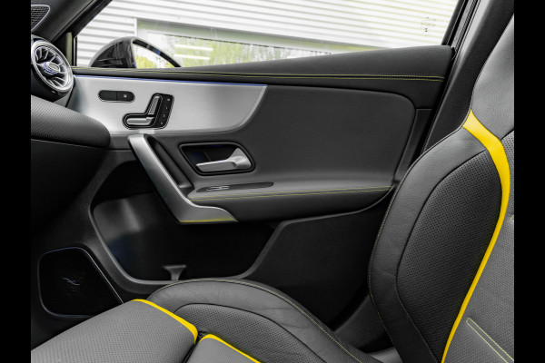 Mercedes-Benz A-Klasse AMG 45 S 4MATIC+ - Pano - Schaalstoelen - Milltek Uitlaat - Distronic