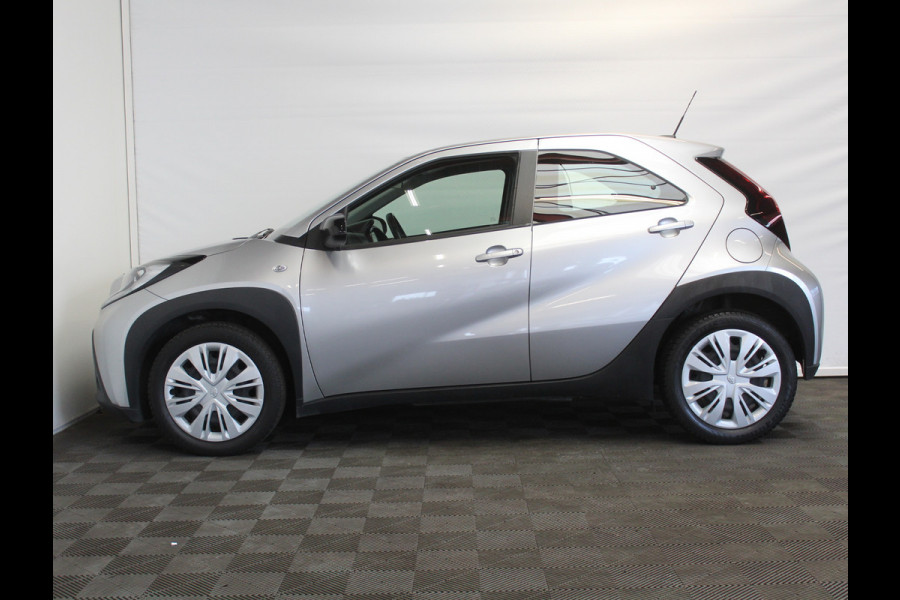 Toyota Aygo X 1.0 VVT-i MT Play AIRCO | CARPLAY | CAMERA | LED | DAB | ADAPCRUISE | BLUETOOTH