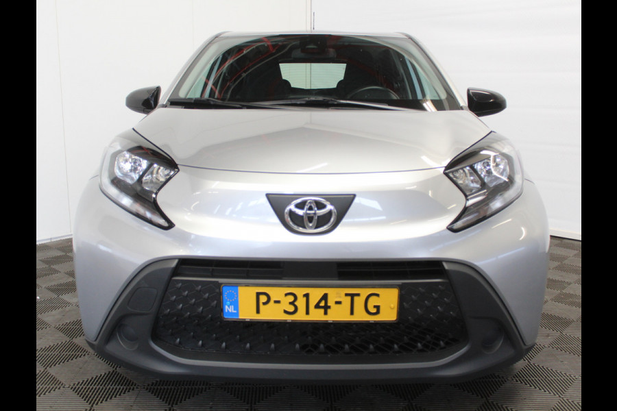 Toyota Aygo X 1.0 VVT-i MT Play AIRCO | CARPLAY | CAMERA | LED | DAB | ADAPCRUISE | BLUETOOTH