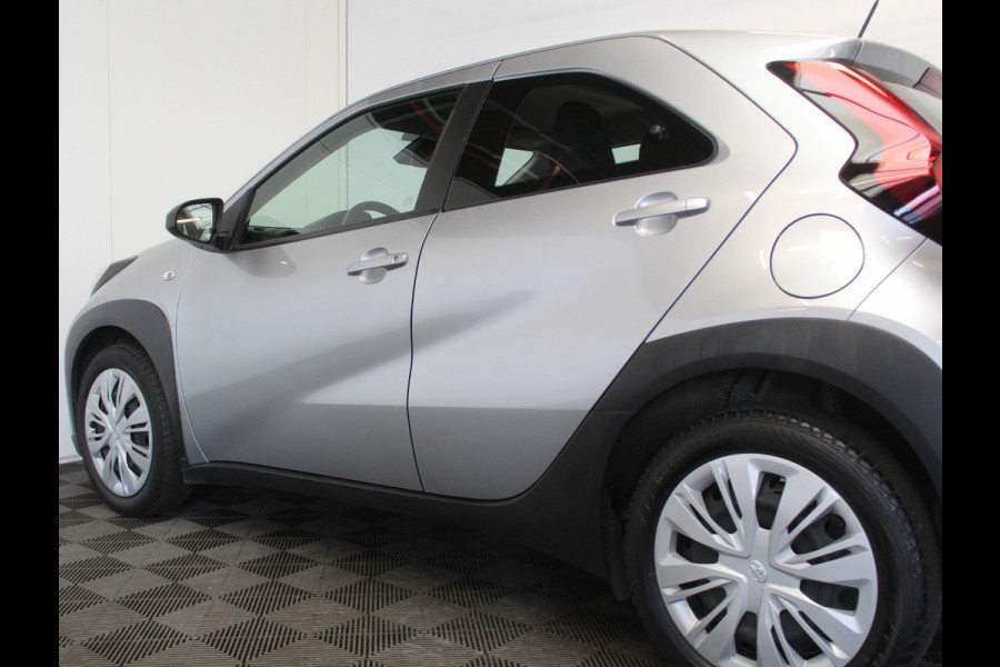 Toyota Aygo X 1.0 VVT-i MT Play AIRCO | CARPLAY | CAMERA | LED | DAB | ADAPCRUISE | BLUETOOTH