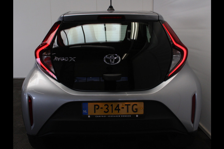 Toyota Aygo X 1.0 VVT-i MT Play AIRCO | CARPLAY | CAMERA | LED | DAB | ADAPCRUISE | BLUETOOTH