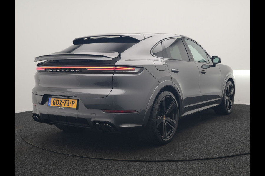 Porsche Cayenne Coupé 3.0 E-Hybrid PHEV | MY 2024 Facelift | Trekhaak Af Fabriek | Panodak | Luchtvering | Sportuitlaat | PDLS+ | Sport Chrono | InnoDrive Adaptive Cruise | SportDesign | Head up | Soft Close | 22"L.M | 360 Camera | Plug In Hybrid |