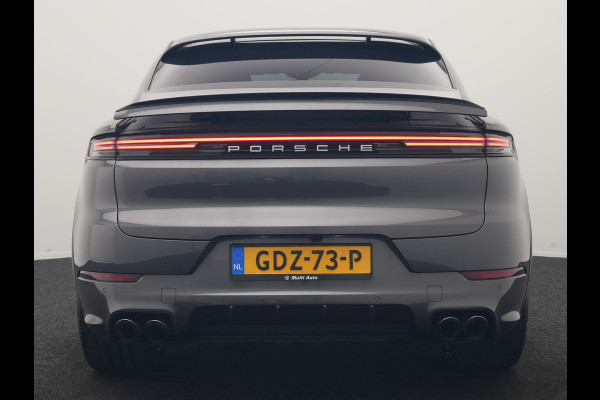 Porsche Cayenne Coupé 3.0 E-Hybrid PHEV | MY 2024 Facelift | Trekhaak Af Fabriek | Panodak | Luchtvering | Sportuitlaat | PDLS+ | Sport Chrono | InnoDrive Adaptive Cruise | SportDesign | Head up | Soft Close | 22"L.M | 360 Camera | Plug In Hybrid |
