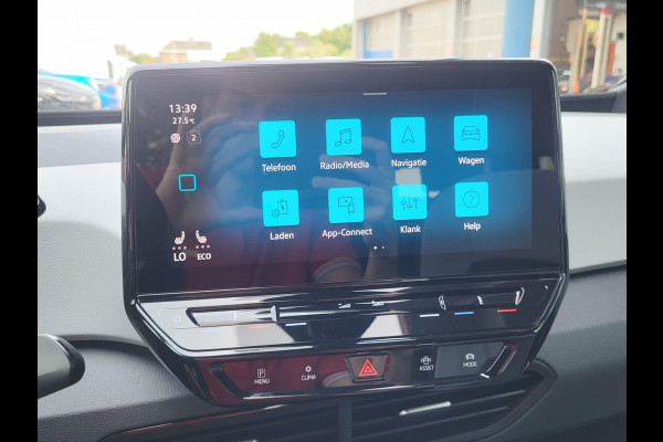Volkswagen ID.3 First Plus 58 kWh SOH 92,2% | Adaptive cruise control | IQ-light | 2de eigenaar | PDC v+a | 19'' velgen | Dealeronderhouden!