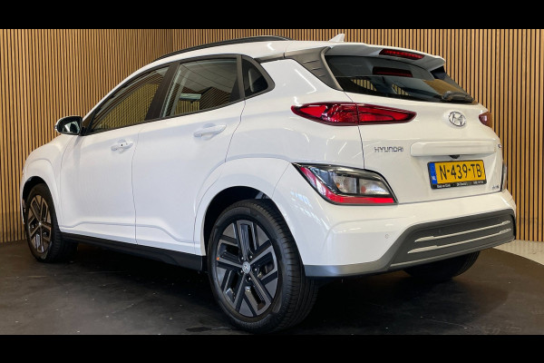 Hyundai Kona EV 64 kWh|FACELIFT MODEL|100% SOH|3-FASE|DIGITAL COCKPIT|CAMERA|CARPLAY|KRELL AUDIO|NAP|NL-AUTO|1e EIGENAAR|INCL.BTW|