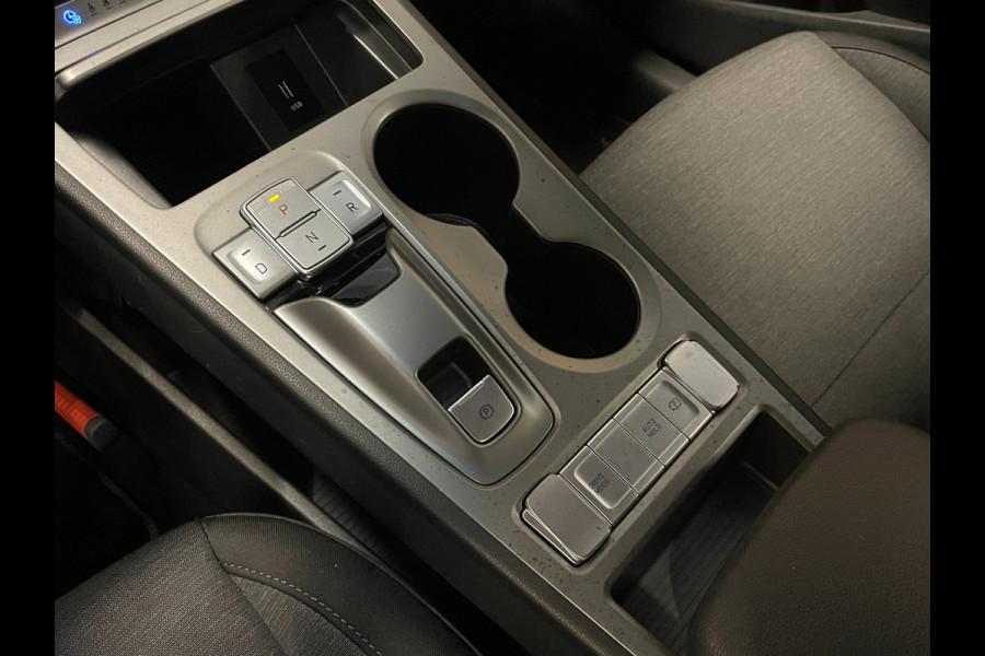 Hyundai Kona EV 64 kWh|FACELIFT MODEL|100% SOH|3-FASE|DIGITAL COCKPIT|CAMERA|CARPLAY|KRELL AUDIO|NAP|NL-AUTO|1e EIGENAAR|INCL.BTW|