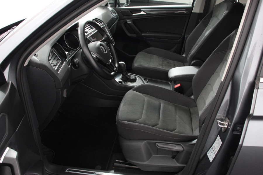 Volkswagen Tiguan Allspace 1.5 TSI 150pk DSG HighLine 7p. Navigatie Climate Control Lichtmetalen velgen Electrische Achterklep DAB Led Stoelverwarming