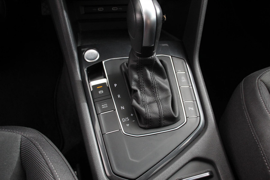 Volkswagen Tiguan Allspace 1.5 TSI 150pk DSG HighLine 7p. Navigatie Climate Control Lichtmetalen velgen Electrische Achterklep DAB Led Stoelverwarming