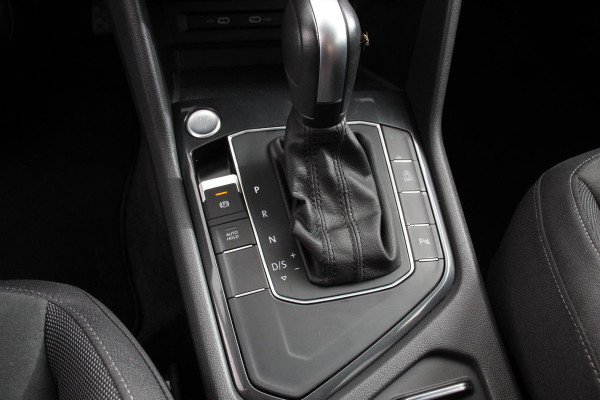 Volkswagen Tiguan Allspace 1.5 TSI 150pk DSG HighLine 7p. Navigatie Climate Control Lichtmetalen velgen Electrische Achterklep DAB Led Stoelverwarming