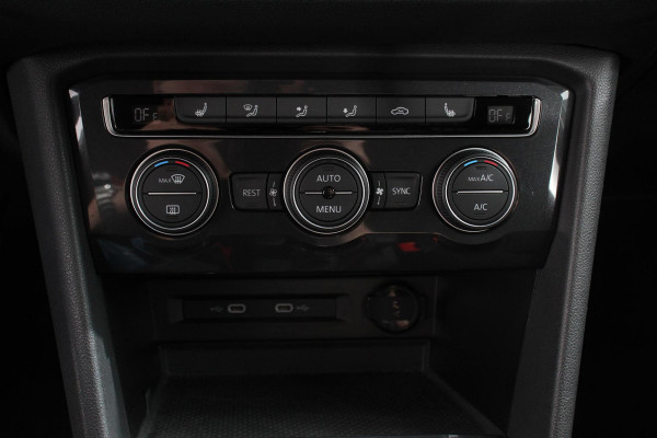 Volkswagen Tiguan Allspace 1.5 TSI 150pk DSG HighLine 7p. Navigatie Climate Control Lichtmetalen velgen Electrische Achterklep DAB Led Stoelverwarming