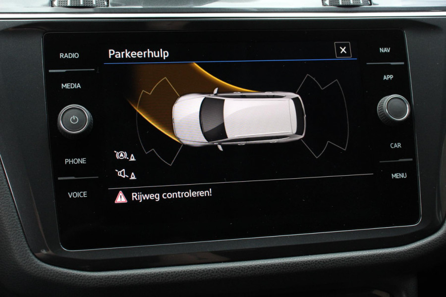Volkswagen Tiguan Allspace 1.5 TSI 150pk DSG HighLine 7p. Navigatie Climate Control Lichtmetalen velgen Electrische Achterklep DAB Led Stoelverwarming