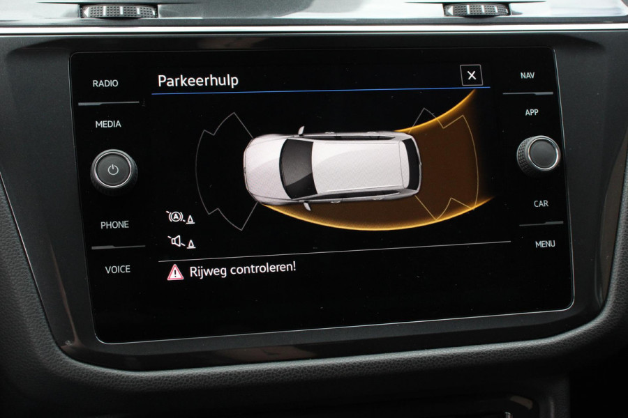 Volkswagen Tiguan Allspace 1.5 TSI 150pk DSG HighLine 7p. Navigatie Climate Control Lichtmetalen velgen Electrische Achterklep DAB Led Stoelverwarming