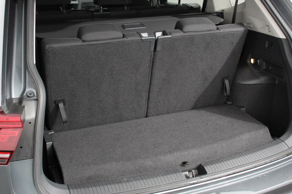 Volkswagen Tiguan Allspace 1.5 TSI 150pk DSG HighLine 7p. Navigatie Climate Control Lichtmetalen velgen Electrische Achterklep DAB Led Stoelverwarming