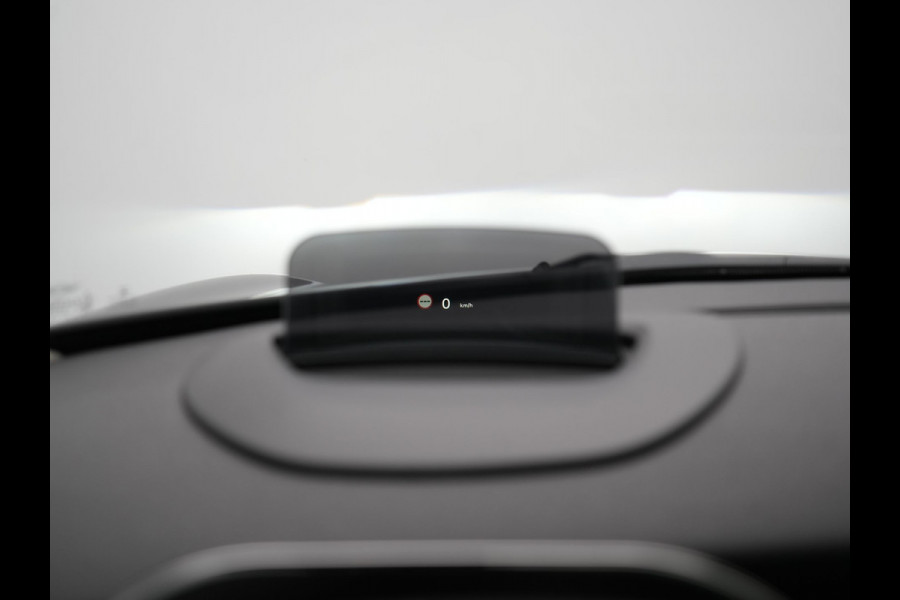 MINI Electric MINI Yours 32,6 kWh 184pk Dealer O.H. | Panodak | Head Up | Camera | Lederen Sportstoelen Verwarmd | Apple Carplay | Cruise Control | Navigatie | DAB |