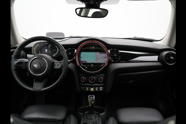 MINI Electric MINI Yours 32,6 kWh 184pk Dealer O.H. | Panodak | Head Up | Camera | Lederen Sportstoelen Verwarmd | Apple Carplay | Cruise Control | Navigatie | DAB |