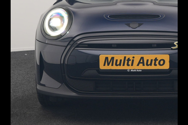 MINI Electric MINI Yours 32,6 kWh 184pk Dealer O.H. | Panodak | Head Up | Camera | Lederen Sportstoelen Verwarmd | Apple Carplay | Cruise Control | Navigatie | DAB |