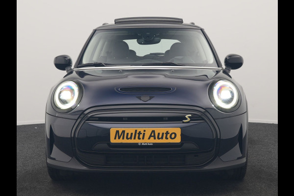 MINI Electric MINI Yours 32,6 kWh 184pk Dealer O.H. | Panodak | Head Up | Camera | Lederen Sportstoelen Verwarmd | Apple Carplay | Cruise Control | Navigatie | DAB |