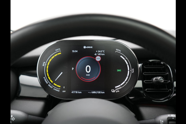 MINI Electric MINI Yours 32,6 kWh 184pk Dealer O.H. | Panodak | Head Up | Camera | Lederen Sportstoelen Verwarmd | Apple Carplay | Cruise Control | Navigatie | DAB |