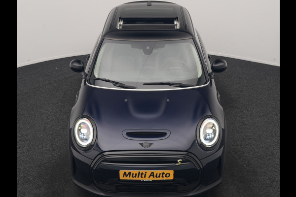 MINI Electric MINI Yours 32,6 kWh 184pk Dealer O.H. | Panodak | Head Up | Camera | Lederen Sportstoelen Verwarmd | Apple Carplay | Cruise Control | Navigatie | DAB |