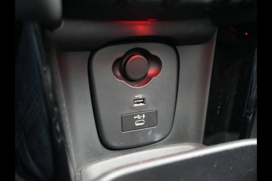 MINI Electric MINI Yours 32,6 kWh 184pk Dealer O.H. | Panodak | Head Up | Camera | Lederen Sportstoelen Verwarmd | Apple Carplay | Cruise Control | Navigatie | DAB |