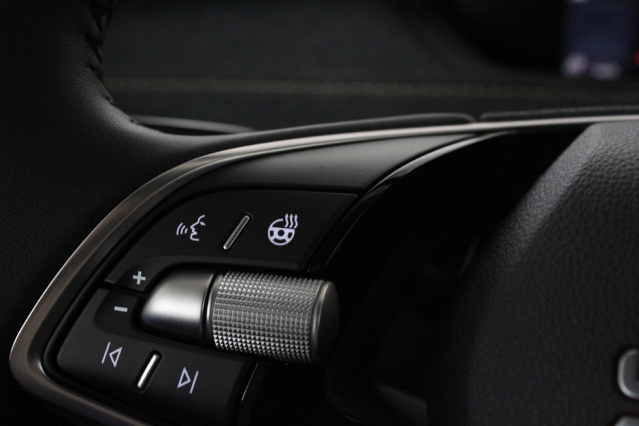 Škoda Elroq 60 Business Edition Loft > Direct leverbaar/Warmtepomp/Winterpakket/Black Magic...