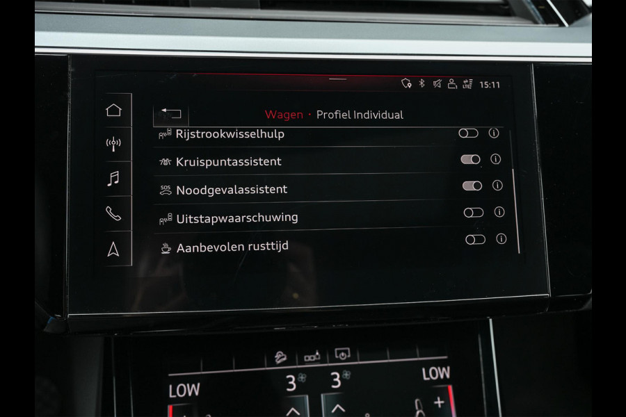 Audi e-tron e-tron 55 quattro advanced 95 kWh | Panoramadak | Luchtvering | 360 Camera | Adaptive Cruise | Memory Seats |
