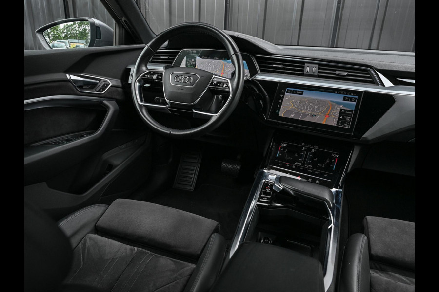 Audi e-tron e-tron 55 quattro advanced 95 kWh | Panoramadak | Luchtvering | 360 Camera | Adaptive Cruise | Memory Seats |