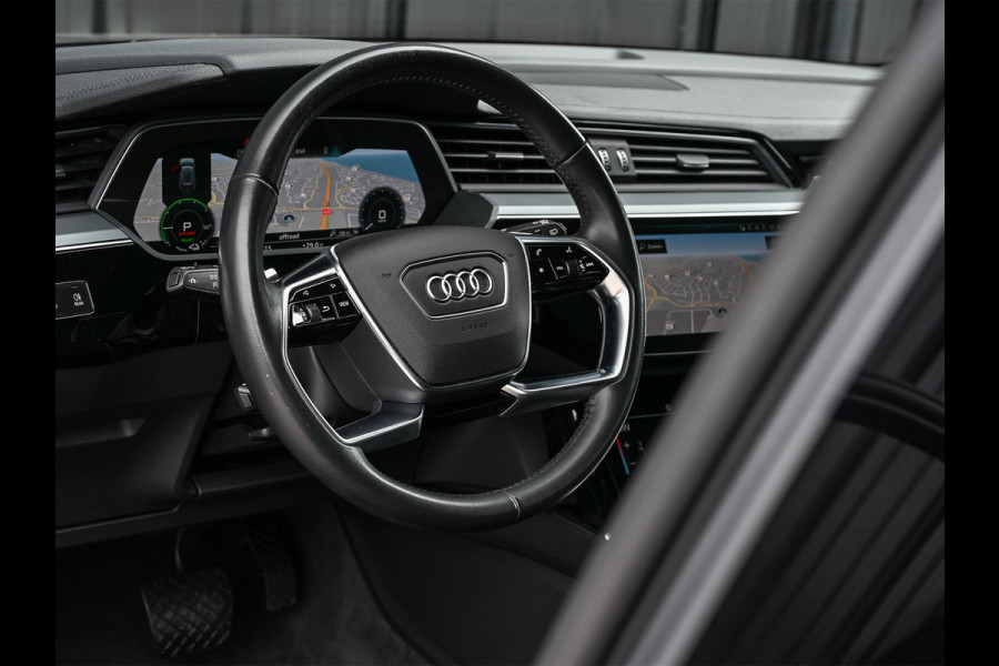 Audi e-tron e-tron 55 quattro advanced 95 kWh | Panoramadak | Luchtvering | 360 Camera | Adaptive Cruise | Memory Seats |