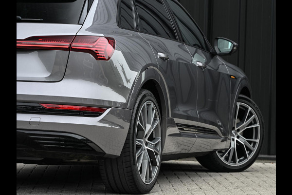 Audi e-tron e-tron 55 quattro advanced 95 kWh | Panoramadak | Luchtvering | 360 Camera | Adaptive Cruise | Memory Seats |