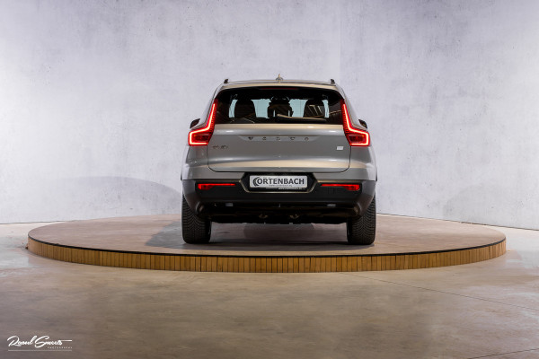 Volvo XC40 Recharge Ultimate 70 kWh | Panoramadak | Harman Kardon | Adaptieve cruise | Memory | Blis |