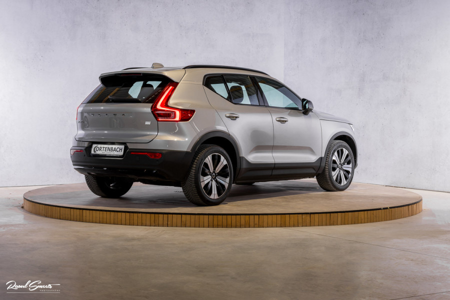 Volvo XC40 Recharge Ultimate 70 kWh | Panoramadak | Harman Kardon | Adaptieve cruise | Memory | Blis |