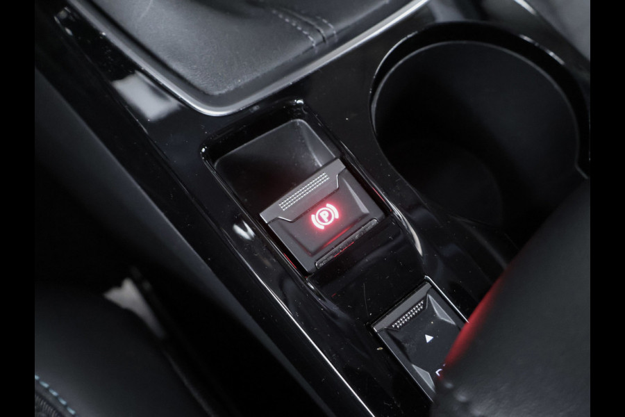 Peugeot 2008 1.2 PureTech Allure Pack (APPLE CARPLAY,LED,NAVI,CAMERA,PDC,SPORTSTOELEN,CLIMATE,CRUISE,LM VELGEN,NETTESTAAT)