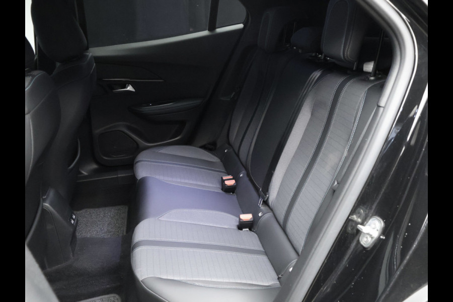 Peugeot 2008 1.2 PureTech Allure Pack (APPLE CARPLAY,LED,NAVI,CAMERA,PDC,SPORTSTOELEN,CLIMATE,CRUISE,LM VELGEN,NETTESTAAT)