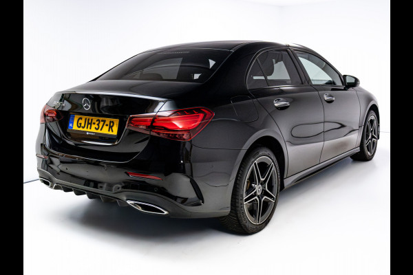 Mercedes-Benz A-Klasse 250 e Star Edition AMG Line Night Facelift | Adap. Cruise | Stoelverw. | Sfeerverlichting | Navigatie | App. connect | Camera, Dodehoek waarschuwing