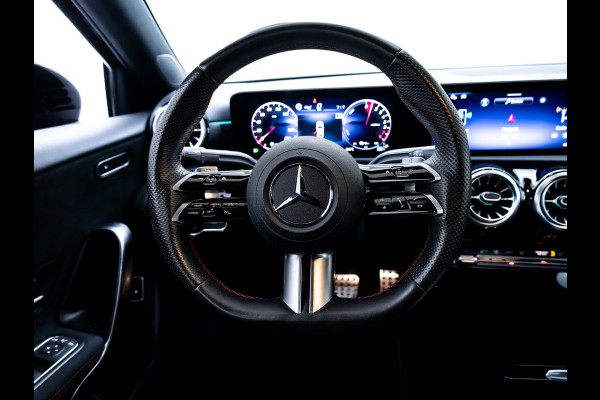 Mercedes-Benz A-Klasse 250 e Star Edition AMG Line Night Facelift | Adap. Cruise | Stoelverw. | Sfeerverlichting | Navigatie | App. connect | Camera, Dodehoek waarschuwing