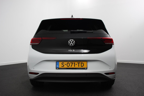 Volkswagen ID.3 Pro Edition 58 kWh Warmtepomp 18"Lichtmetalen Velgen Navigatie Camera Adaptieve Cruise Control Climate Control