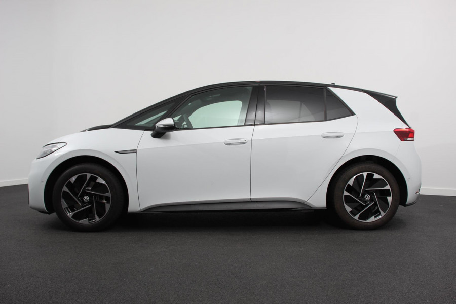 Volkswagen ID.3 Pro Edition 58 kWh Warmtepomp 18"Lichtmetalen Velgen Navigatie Camera Adaptieve Cruise Control Climate Control