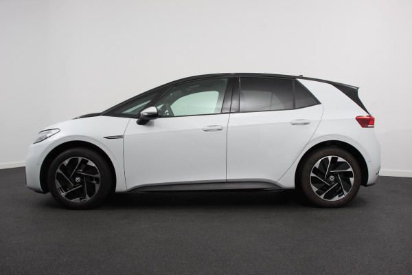 Volkswagen ID.3 Pro Edition 58 kWh Warmtepomp 18"Lichtmetalen Velgen Navigatie Camera Adaptieve Cruise Control Climate Control