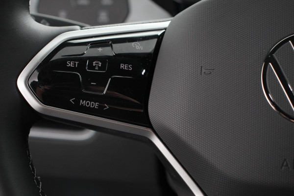 Volkswagen ID.3 Pro Edition 58 kWh Warmtepomp 18"Lichtmetalen Velgen Navigatie Camera Adaptieve Cruise Control Climate Control